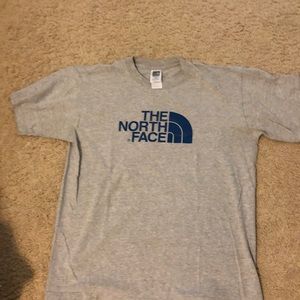 Men’s short sleeve North Face T-shirt
